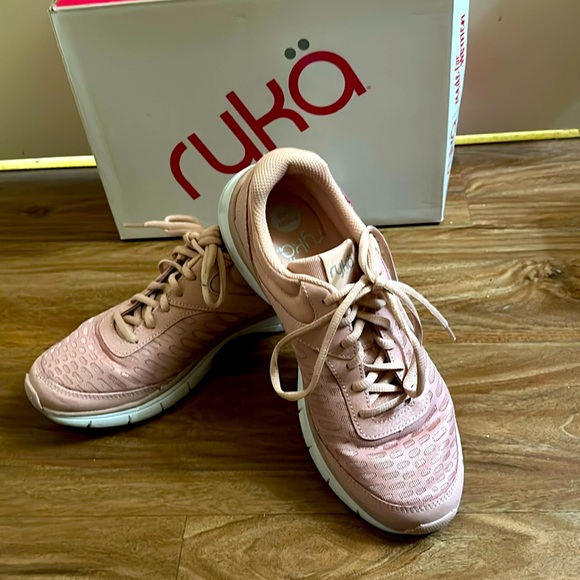 Ryka Walking, Rae - Picture 1 of 3